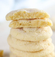 Load image into Gallery viewer, Signature Box